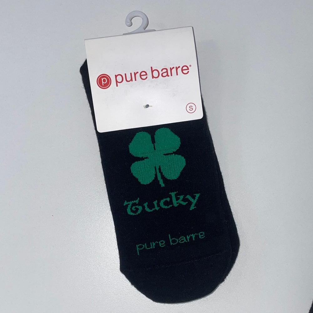 •NWT• Pure Barre Feeling Tucky Grip Socks 🍀